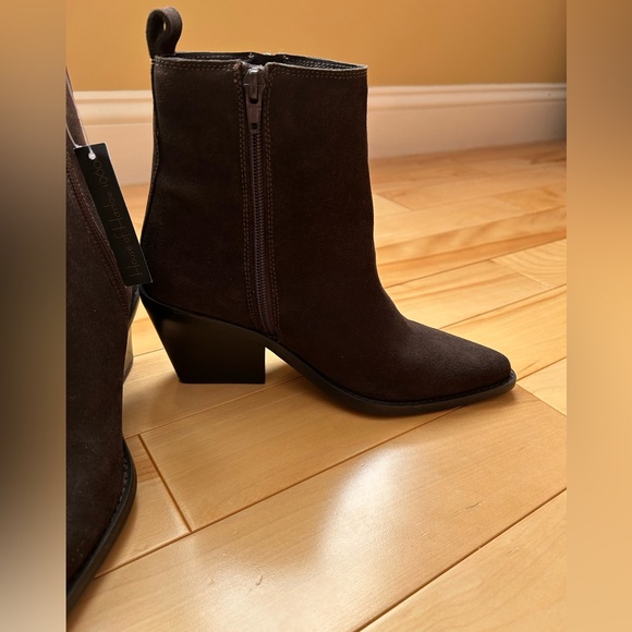 House of Harlow 1960 NWT Brown Suede Ankle Boots Sizes 6.5 - Picture 5 of 11
